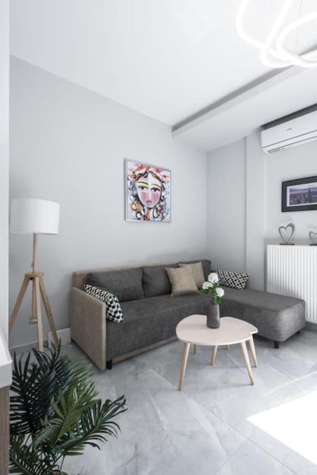 Soleggiato Minimal Apartment Tessalónica Exterior foto