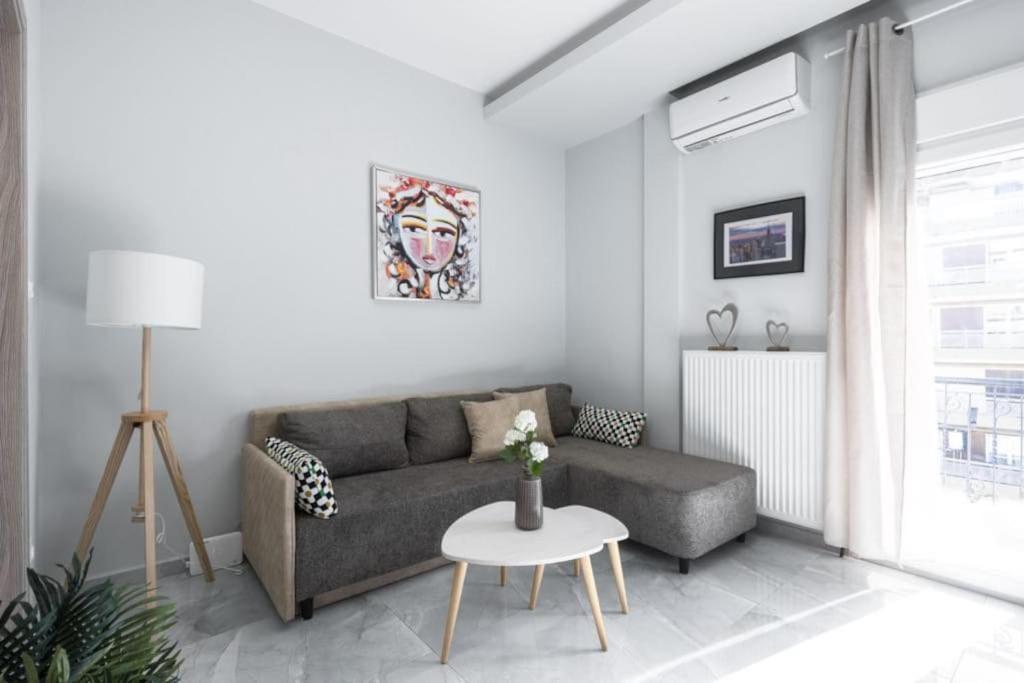 Soleggiato Minimal Apartment Tessalónica Exterior foto